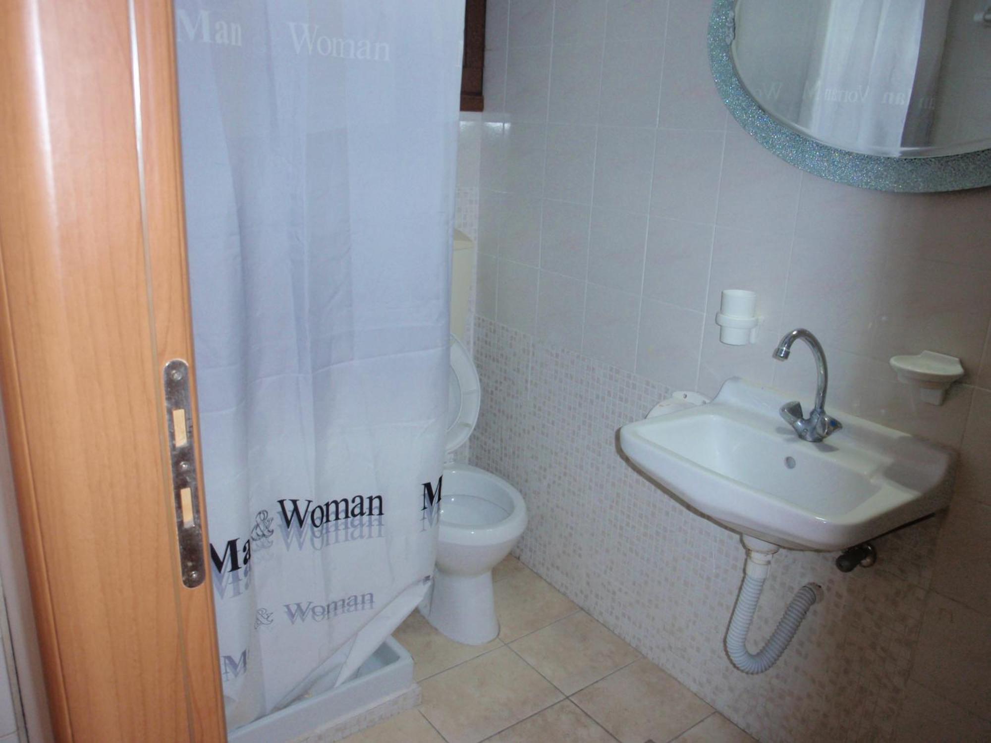 Vazakas Rooms Mytilene Bagian luar foto